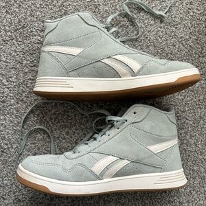 Reebok Court Advance Women’s High Tops